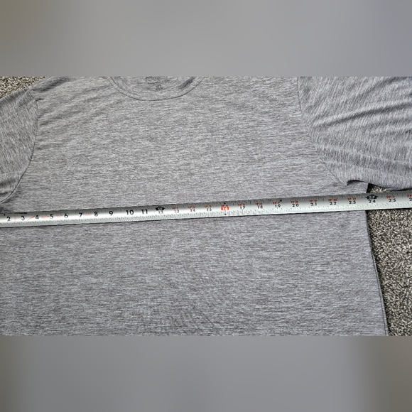 LIKE NEW Patagonia Men's Capilene® Cool Daily Shirt - Picture 7 of 9